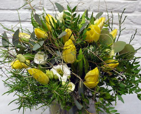 Blumenlieferung Blumenstrauss mit gelben Tulpen
