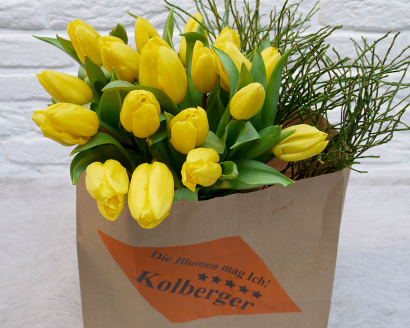 20 Tulpen und Heidelbeere erhältlich im Blumenladen in Kiel.jpg