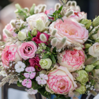 Wiesiger Brautstrauß vom Florist in Kiel