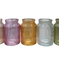 fünf kleine Glasvasen mit Rillen in verschiedenen Farben
