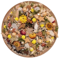 Adventskranz mit Strohblumen und Sterne